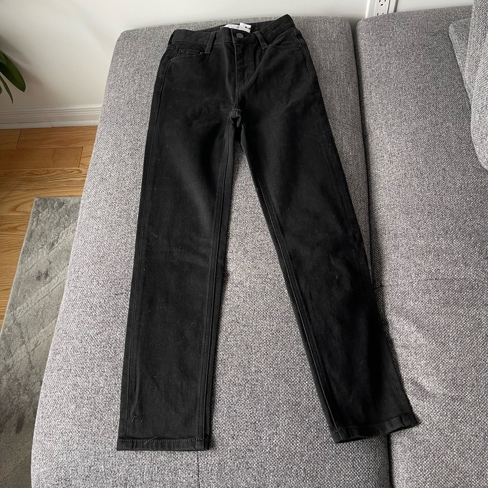 Oak + Fort high-waisted jeans
Size: 24"